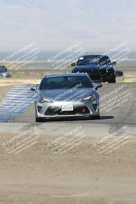 media/Sep-15-2024-Speed Ventures (Sun) [[7a54f7ed2f]]/Yellow Group/Session 1 (Outside Grapevine)/